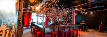 Mooie Boules opent Dikke Mic Karaoke Bar in Rotterdam