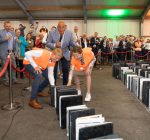 Nederland haalt wereldrecord Laptop Domino binnen