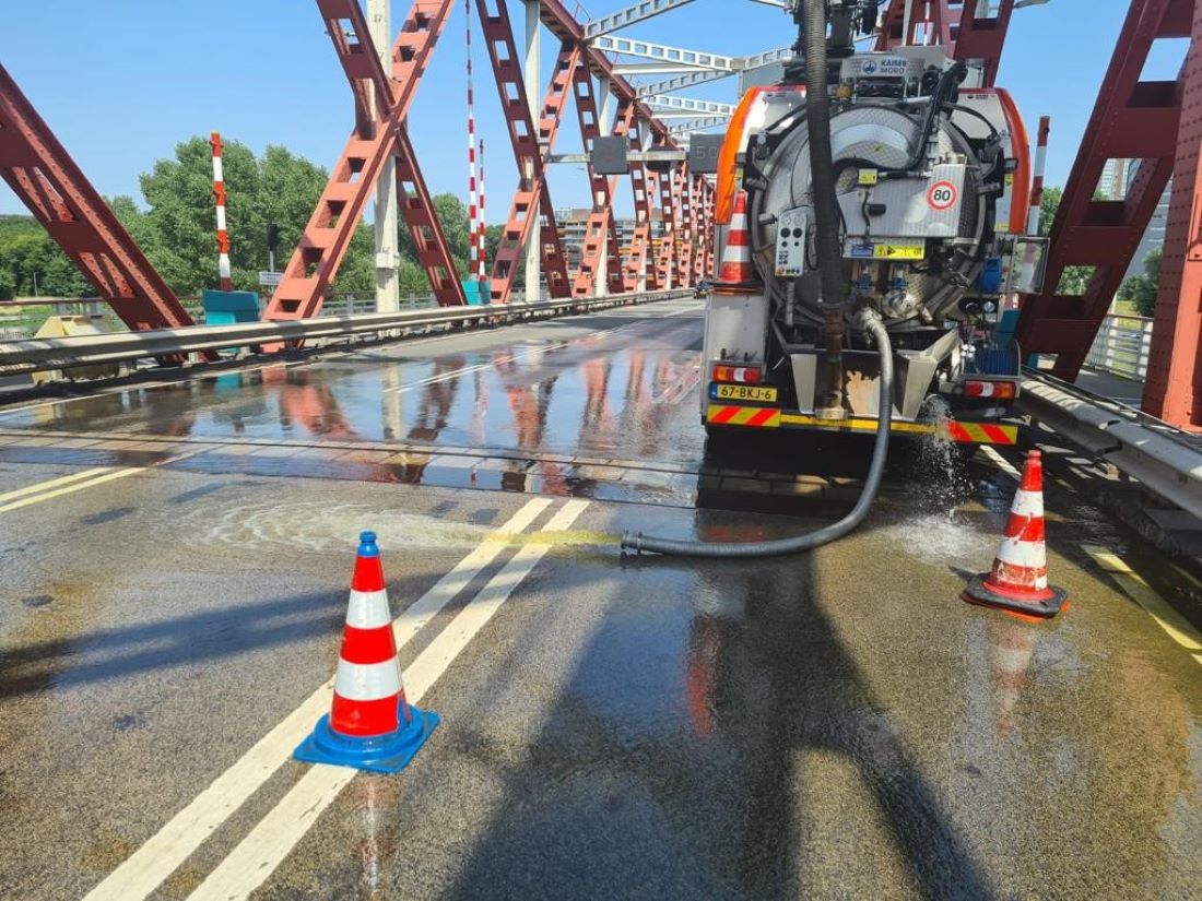 Rijkswaterstaat koelt bruggen Zuid-Holland 