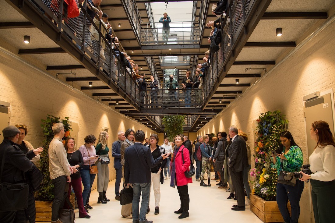 Nieuw studentencomplex De Vest in Haarlem feestelijk geopend