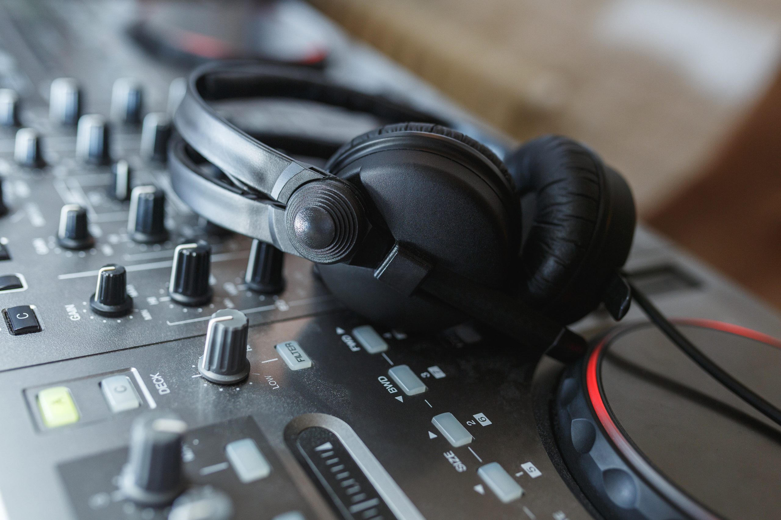 Innovatie van DJ Monitor verbetert uitbetaling muziekmakers