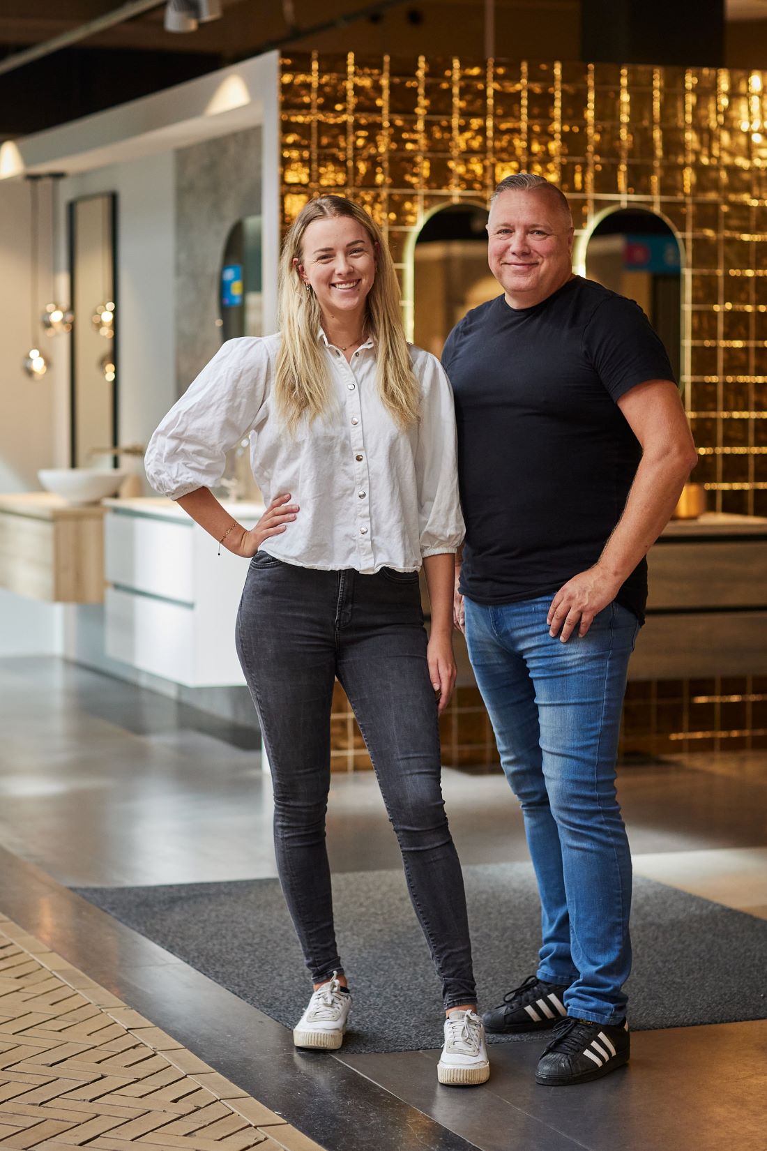 Nieuwe Sanidirect-winkel in Vlaardingen met vader-dochter duo